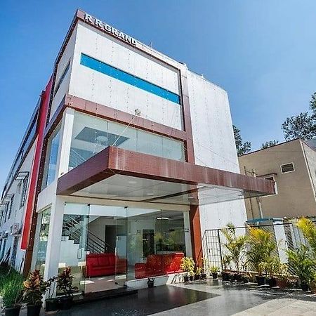 Devanahalli Square Inn מראה חיצוני תמונה