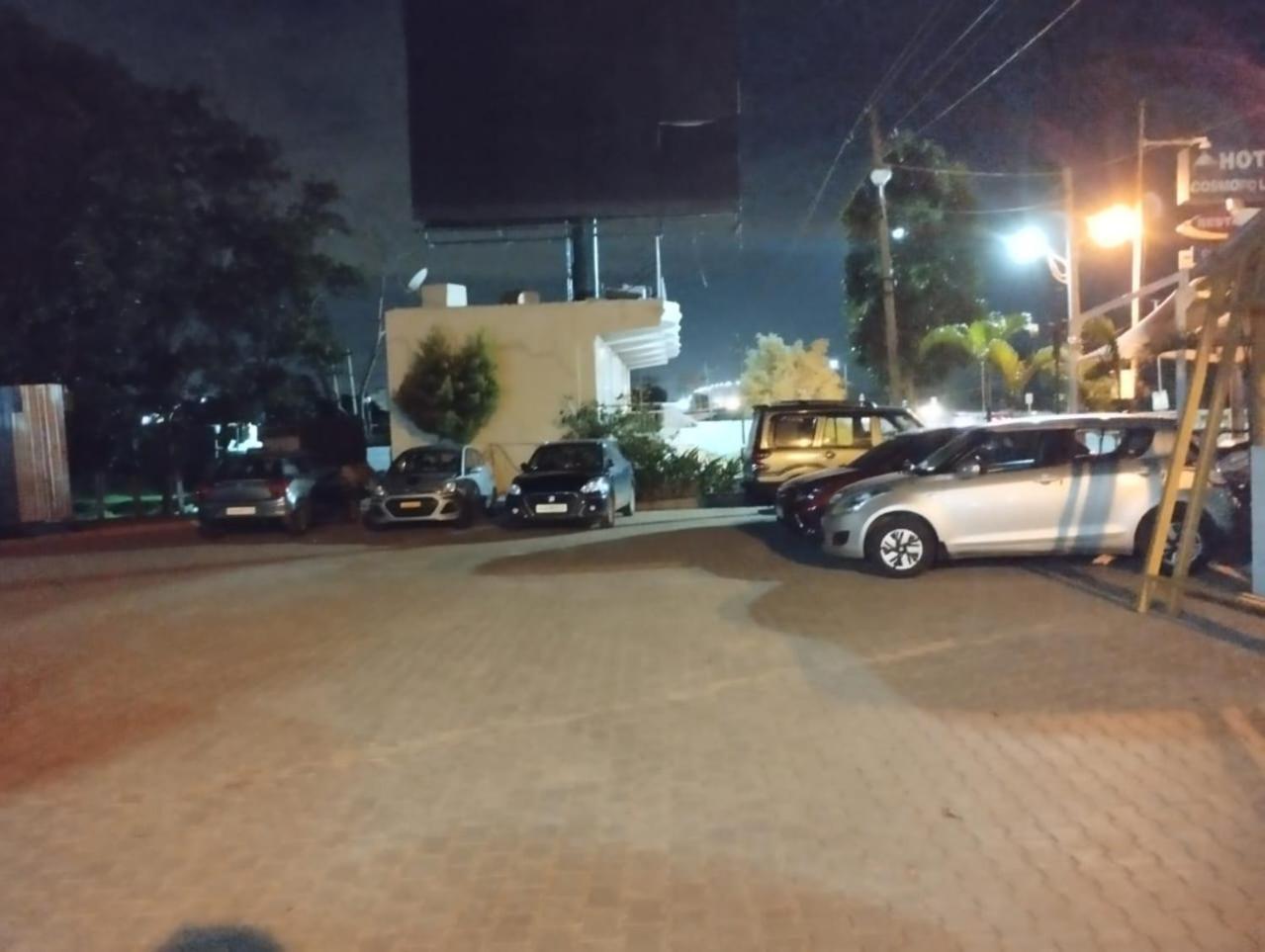 Devanahalli Square Inn מראה חיצוני תמונה